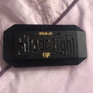 Kat Von D shade & light eye pallete